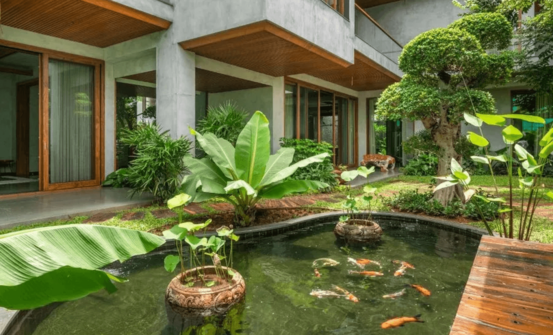 Tôi bỏ tiền tỷ xây biệt thự ngoại thành nhưng vẫn phải về sống trong nhà 35m2 ở quận 7