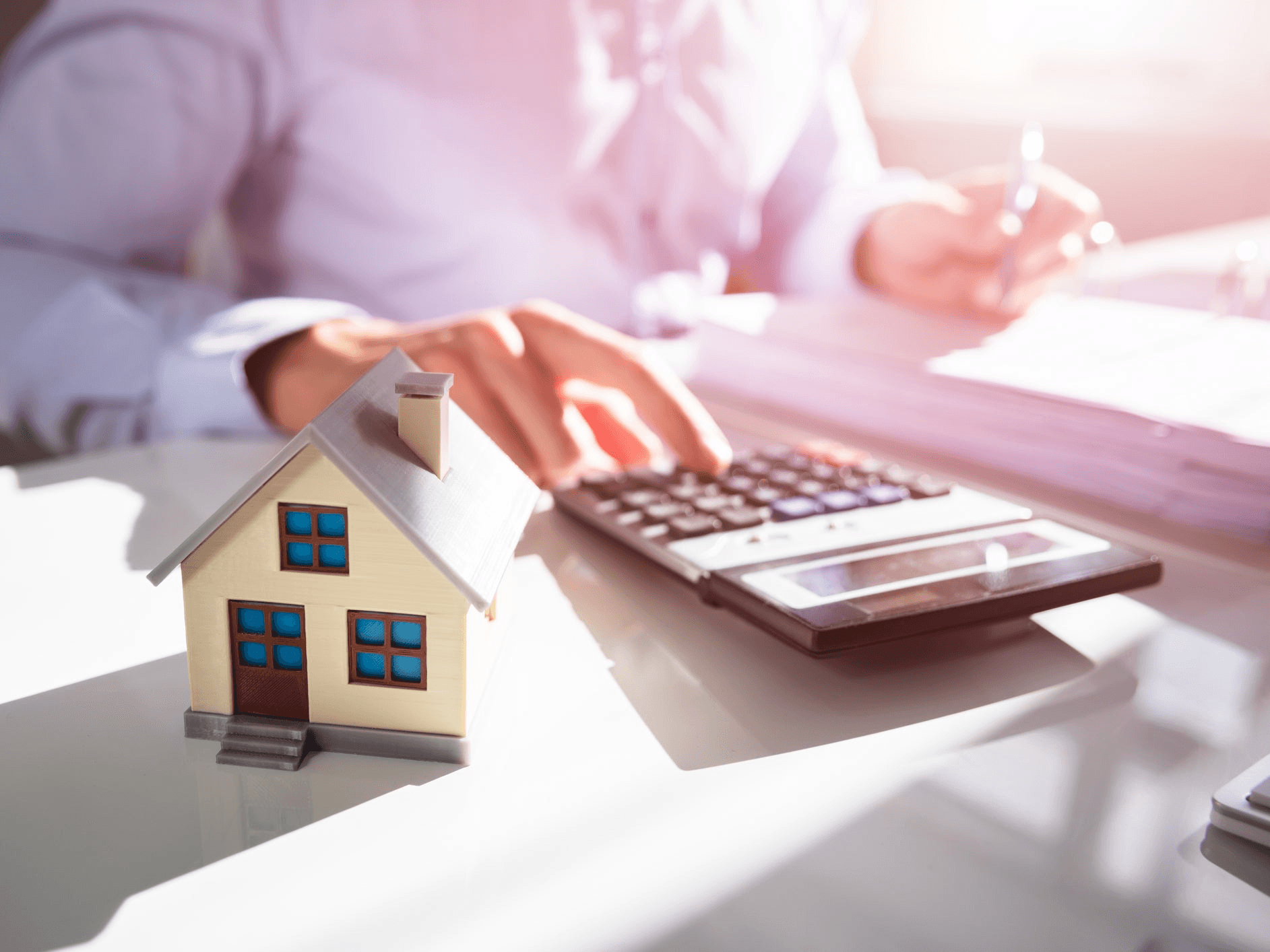 Thuế xây dựng nhà ở là gì? Có những loại thuế, phí nào phải nộp khi xây nhà? (Cập nhật mới nhất 2023)