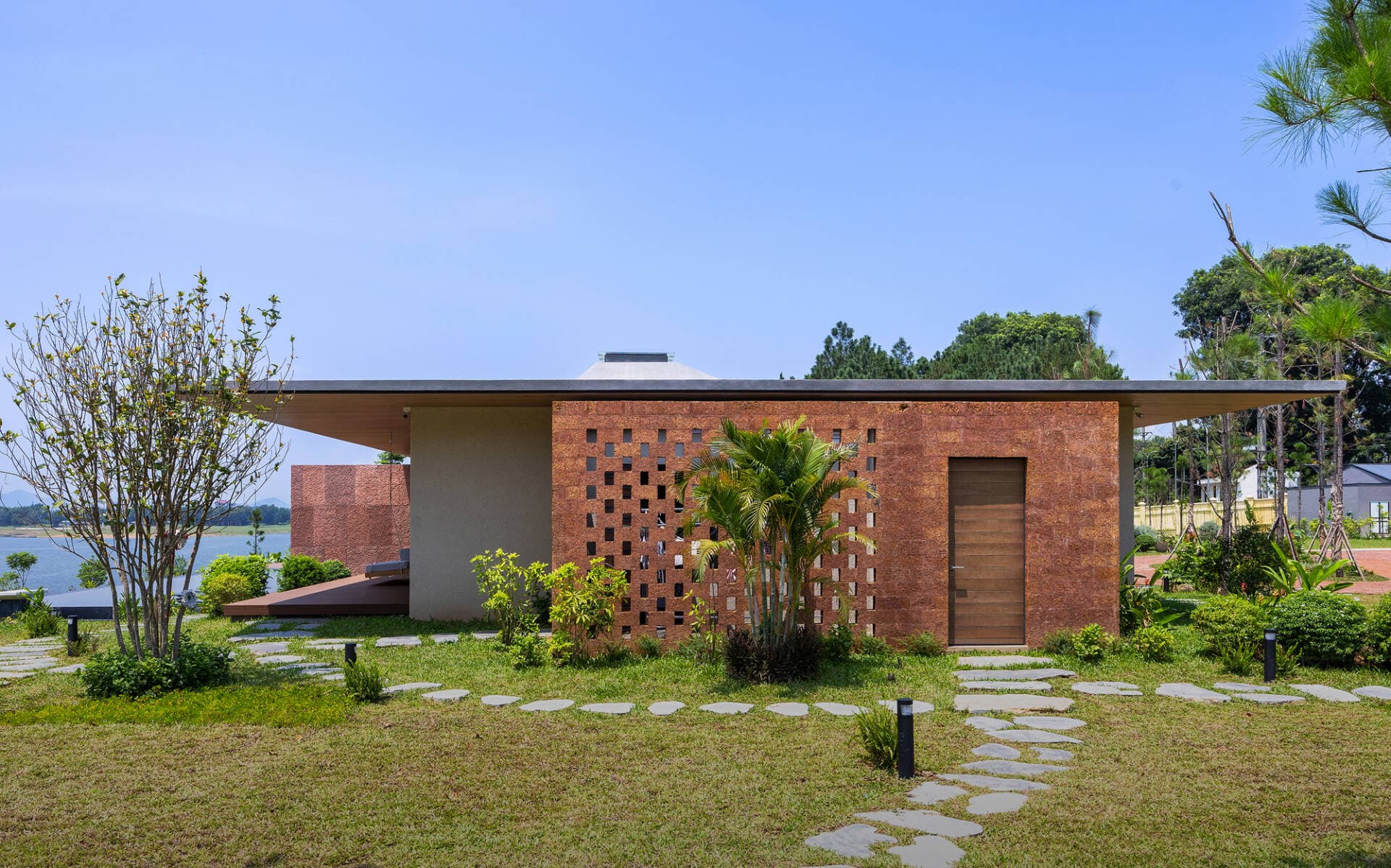 Biệt thự nghỉ dưỡng xây trên khu đất 40.000m2, thiết kế hòa quyện với thiên nhiên