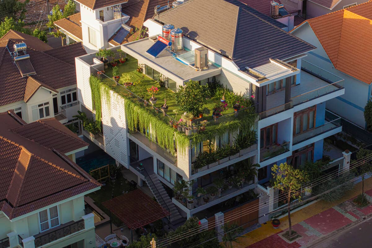Nhà phố tại Bình Thuận dành cả 1 tầng để làm sân vườn