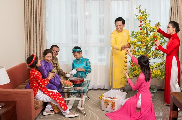 Nên bày trí hoa gì, cây gì để đón tài lộc vào nhà vào dịp tết Mậu Tuất này?