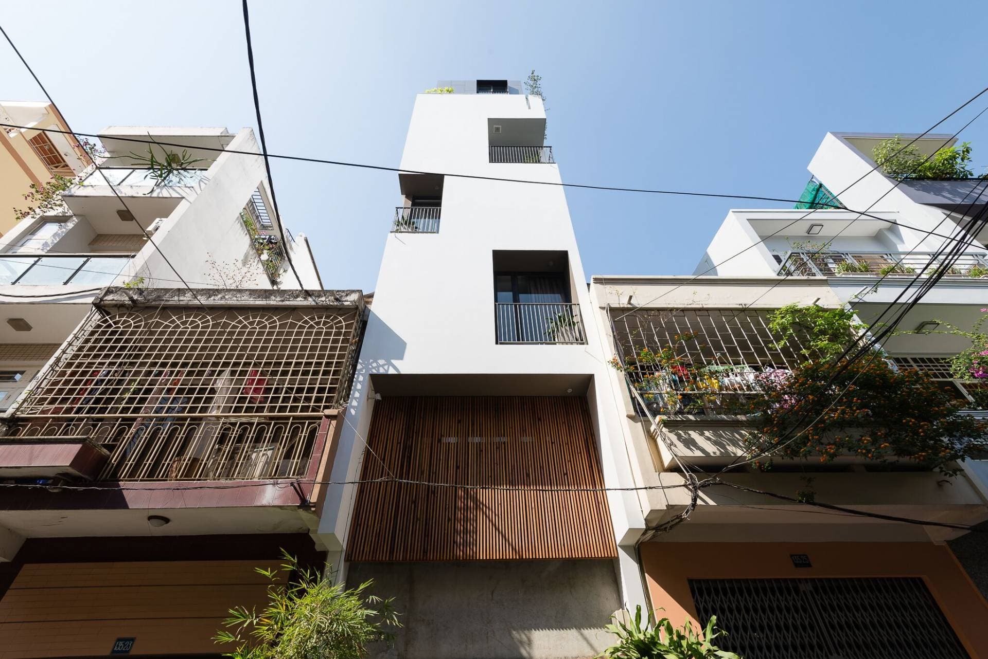 An House: Biến nhà phố dài, hẹp thành không gian sống thoáng rộng và linh hoạt