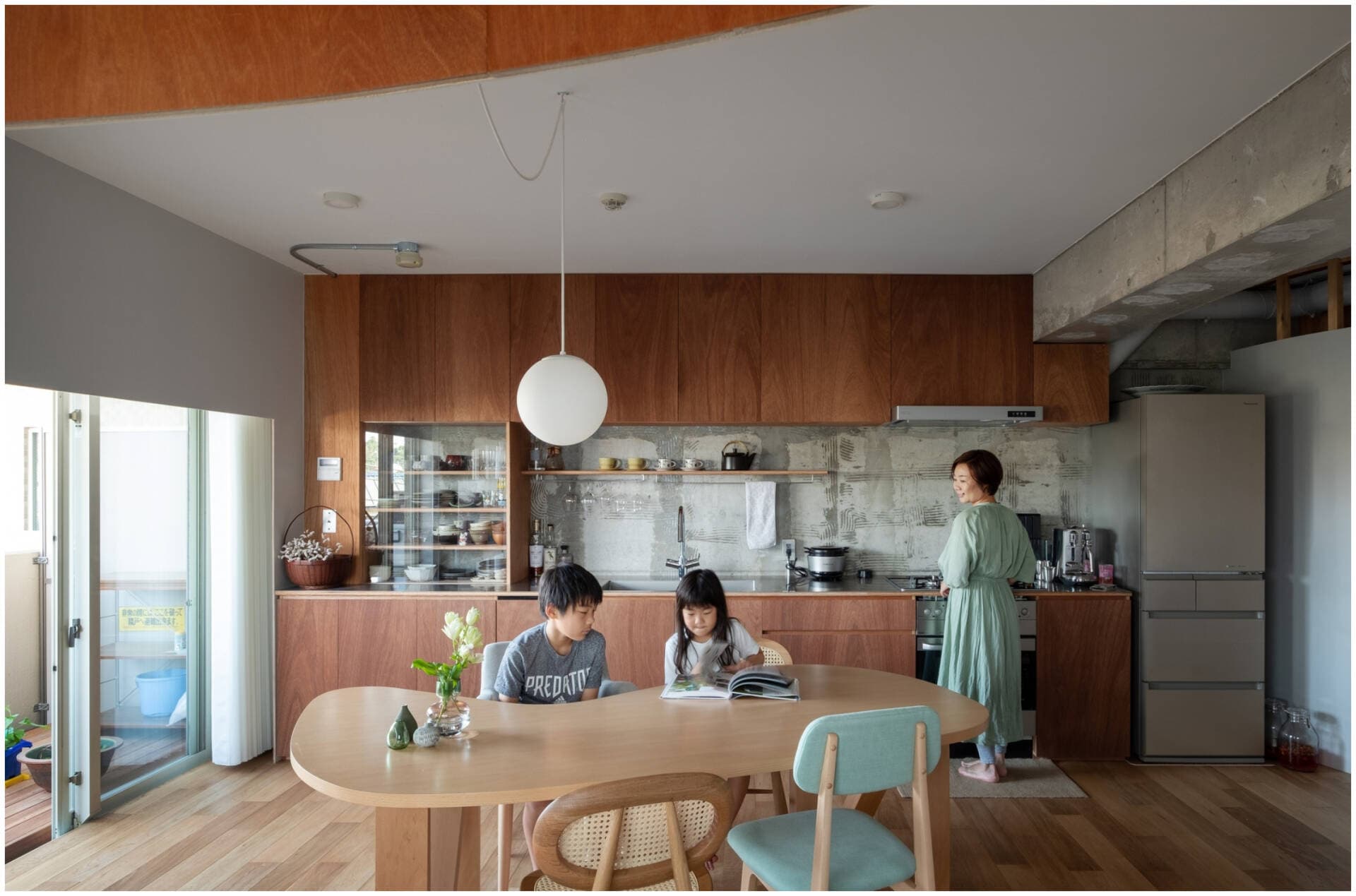 Rib Apartment - Căn hộ 74m2 đập bỏ toàn bộ tường ngăn để thiết kế hợp ý gia chủ