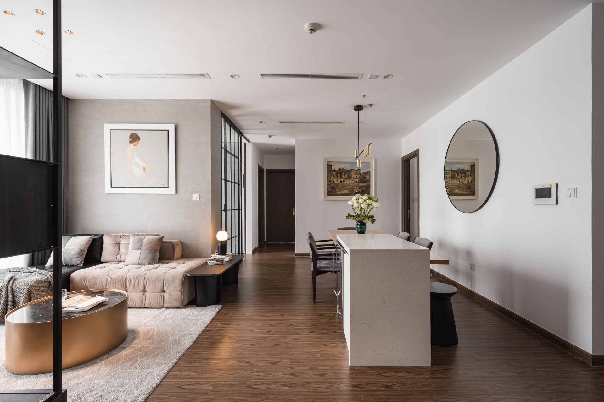 Căn hộ 130m2 của cặp vợ chồng có “đủ nếp đủ tẻ”, thiết kế hiện đại và ấn tượng với chi phí 800 triệu đồng