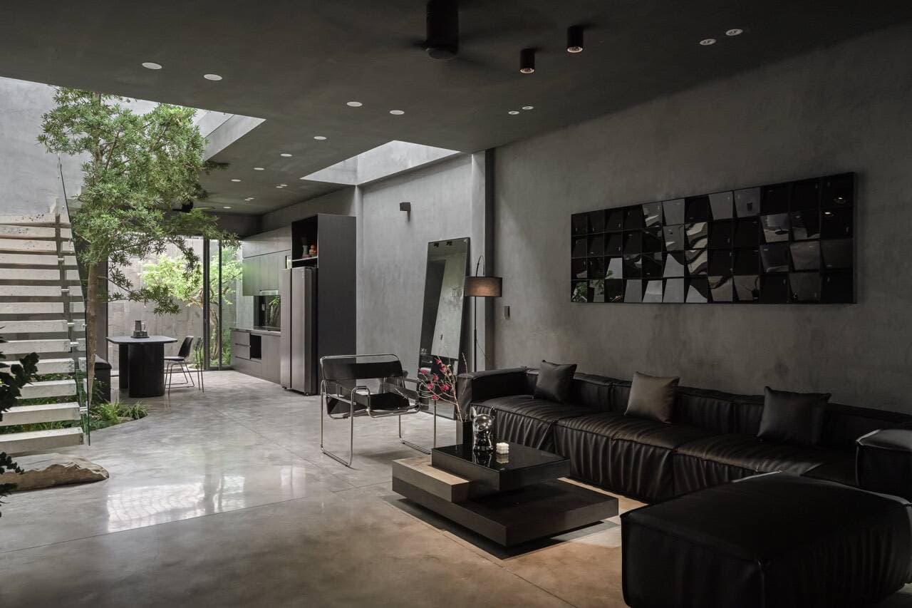 Hehe Home 5x25m với màu xám cá tính, sạch sẽ mà không sợ tối vì đã có giếng trời