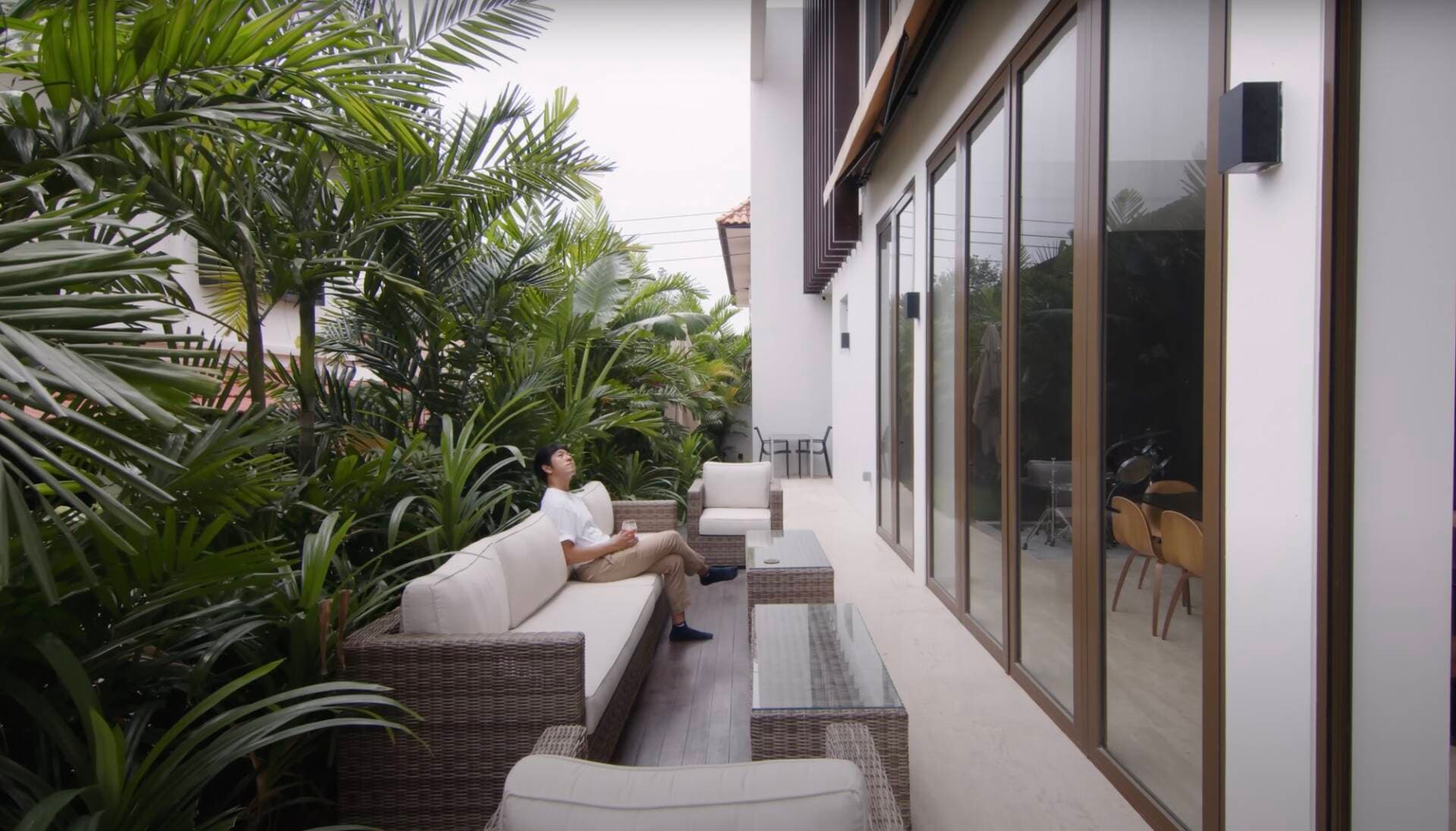 Chàng kiến trúc sư cải tạo lán bỏ hoang thành nhà 3 tầng hiện đại, hoàn thiện ước mơ của mình