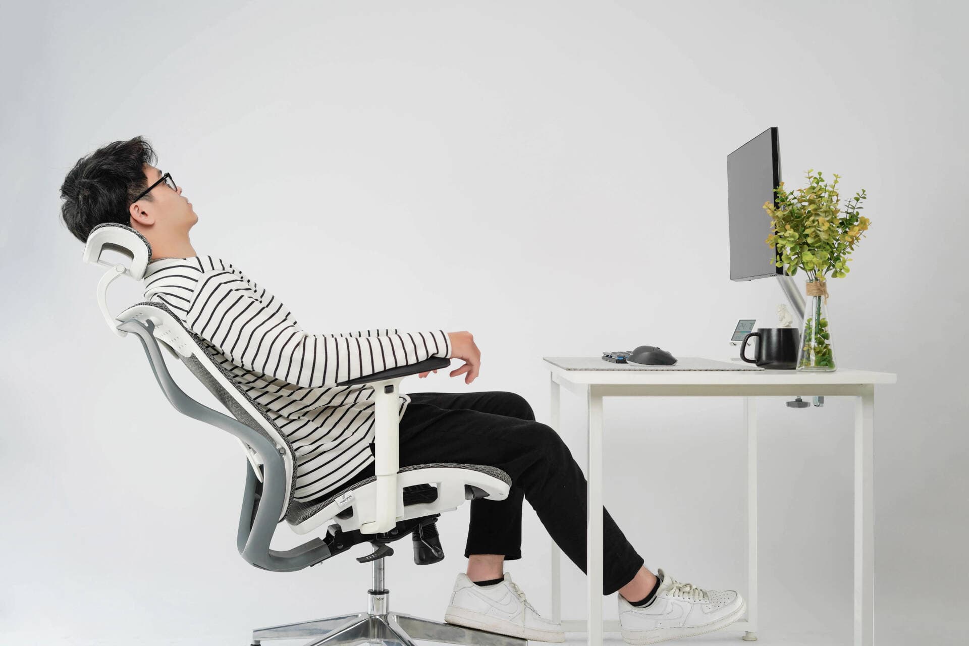 Ghế công thái học Ergonomic dùng có tốt không? TOP 3 ghế công thái học Ergonomic đáng mua nhất