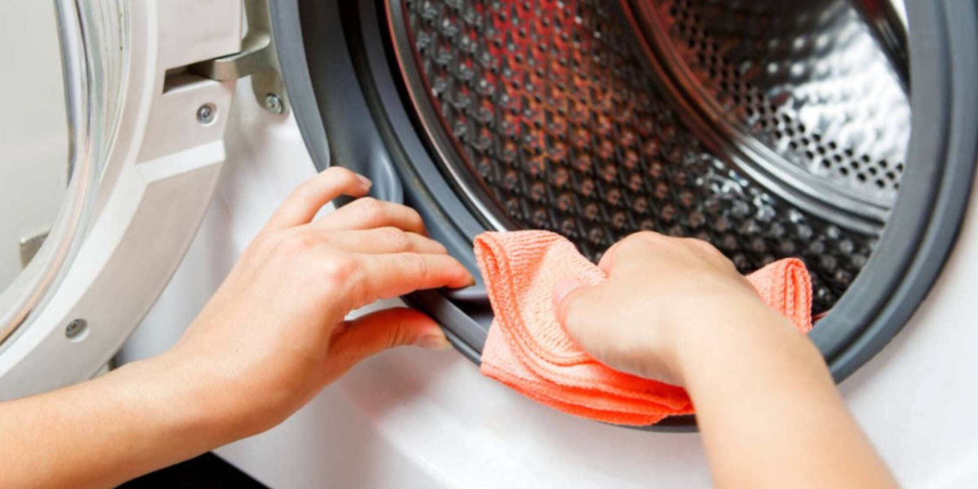 Hướng dẫn 3 bước vệ sinh gioăng cao su máy giặt bẩn mốc đơn giản, dễ thực hiện