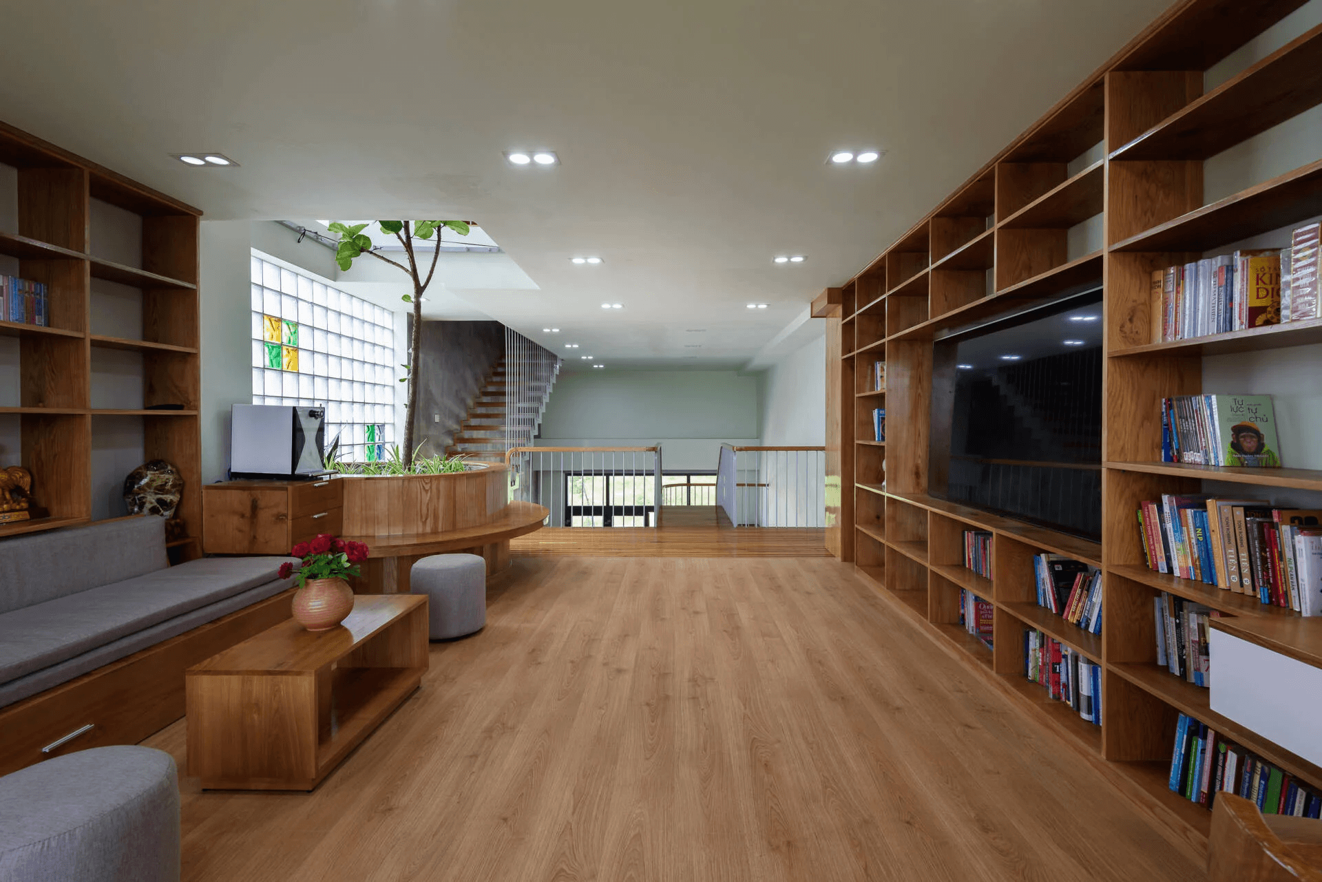 Phân tích ưu nhược điểm của việc thuê đơn vị thiết kế thi công riêng biệt và trọn gói