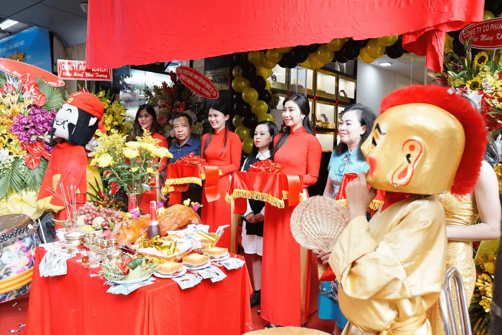 Chi tiết bài văn khấn và nghi thức cúng khai trương cửa hàng, công ty chuẩn nhất