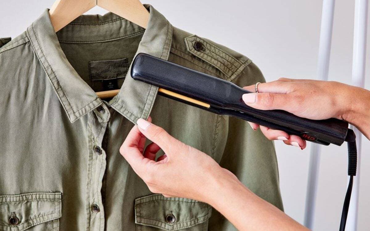 9 cách ủi phẳng quần áo hiệu quả mà không cần dùng bàn ủi
