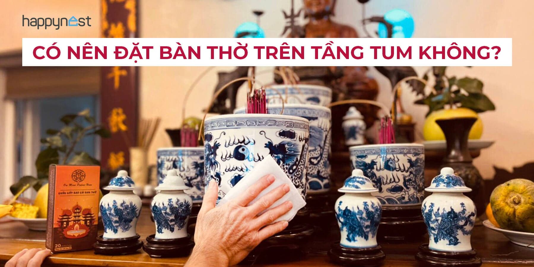 Có nên đặt bàn thờ trên tầng tum không? 9 lưu ý phong thủy gia chủ không được bỏ qua