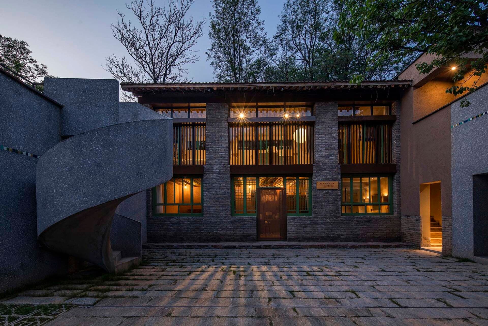 Homestay nhà cổ mang theo nét lắng đọng của thời gian, nơi trú ẩn an nhiên, tự tại chốn làng quê yên bình