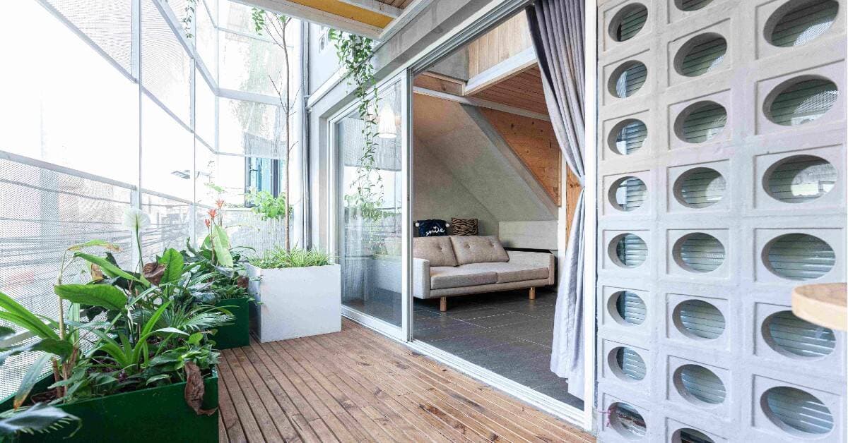 Nhà 164m2 tại Vũng Tàu cải tạo với 400 triệu đồng, nằm trong ngõ hẻm nhưng vẫn “xanh” và thoáng sáng