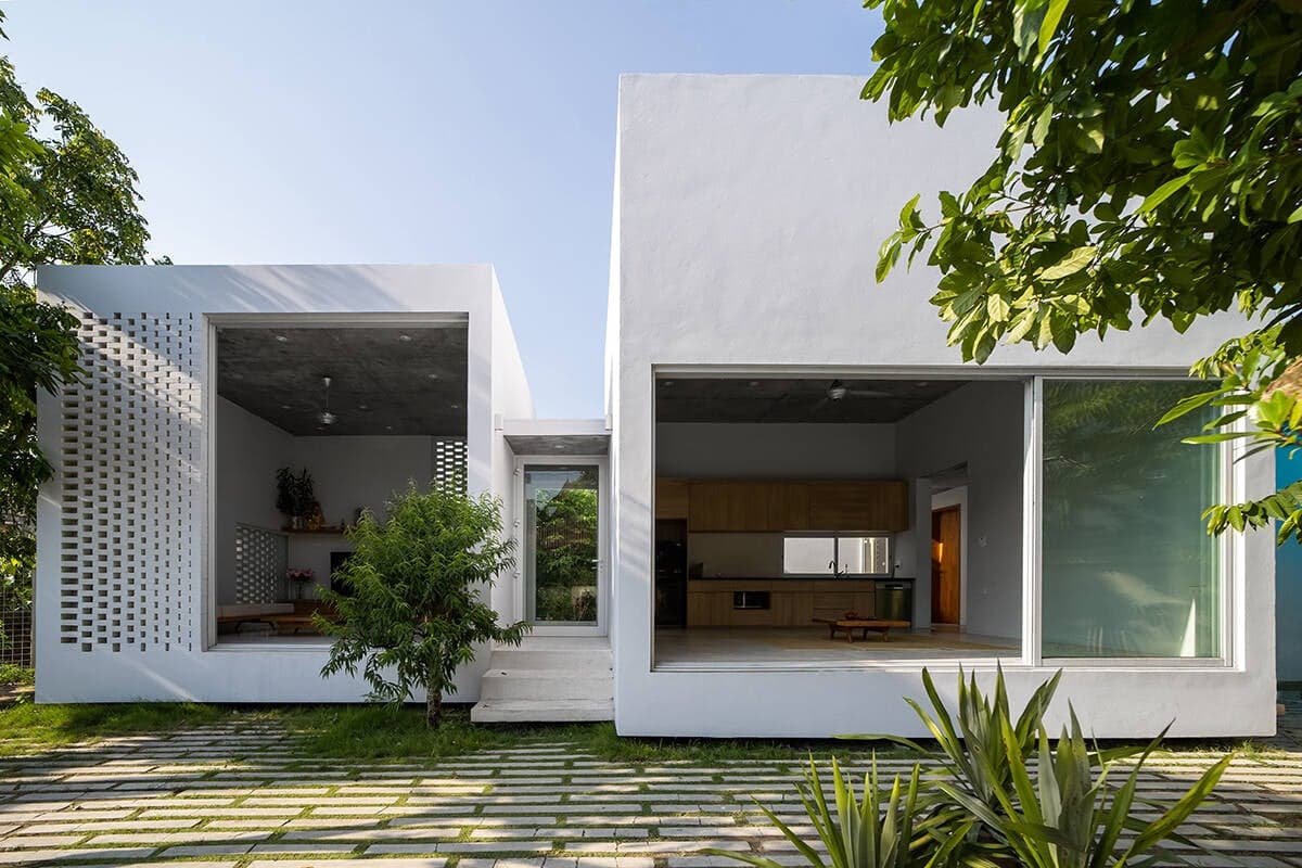 Up House thiết kế mái bằng để gia chủ phơi nông sản, đảm bảo vệ sinh mà không ảnh hưởng giao thông xóm làng