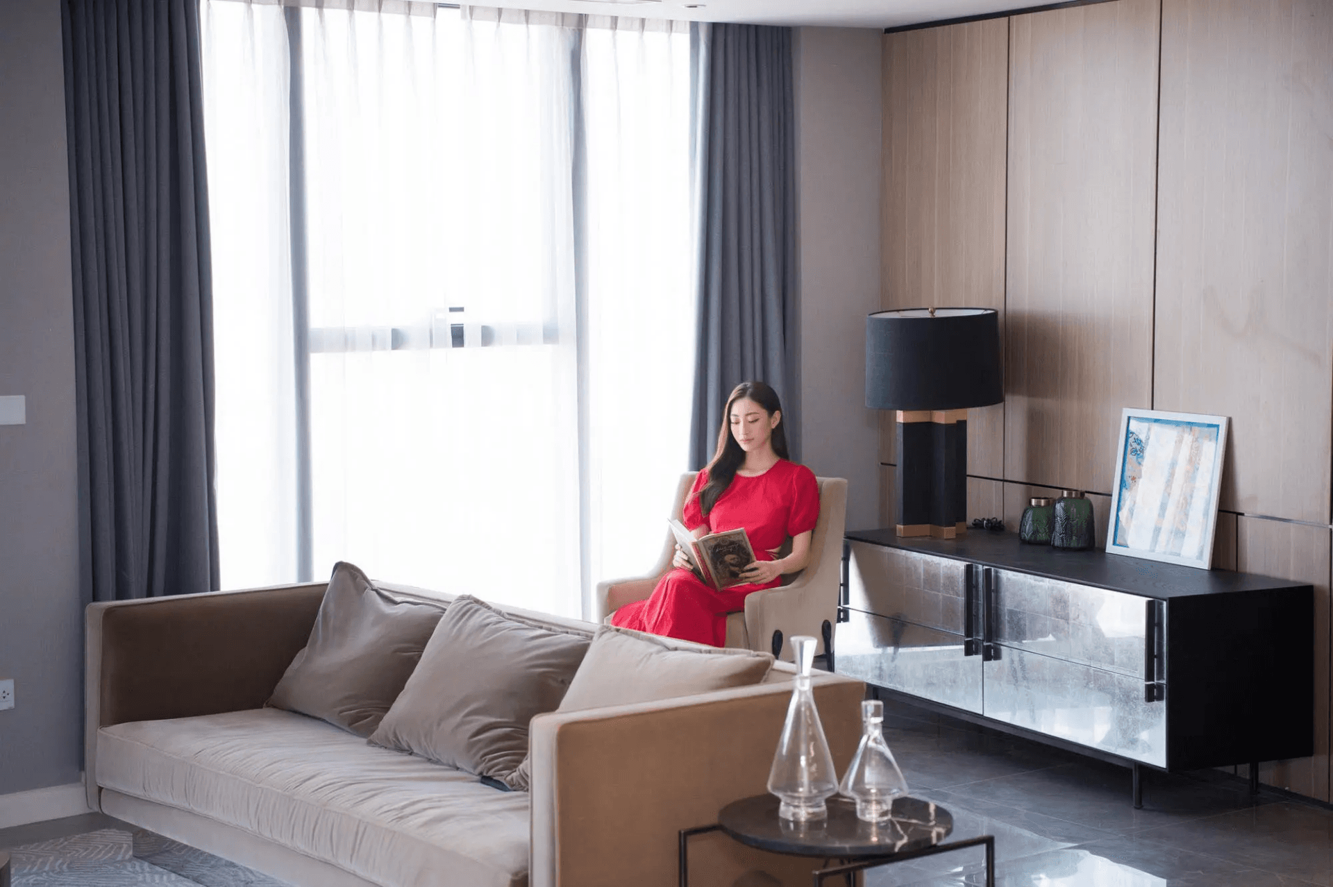 Khám phá căn hộ penthouse 21 tỷ ở trung tâm Hà Nội của Hoa hậu Lương Thùy Linh