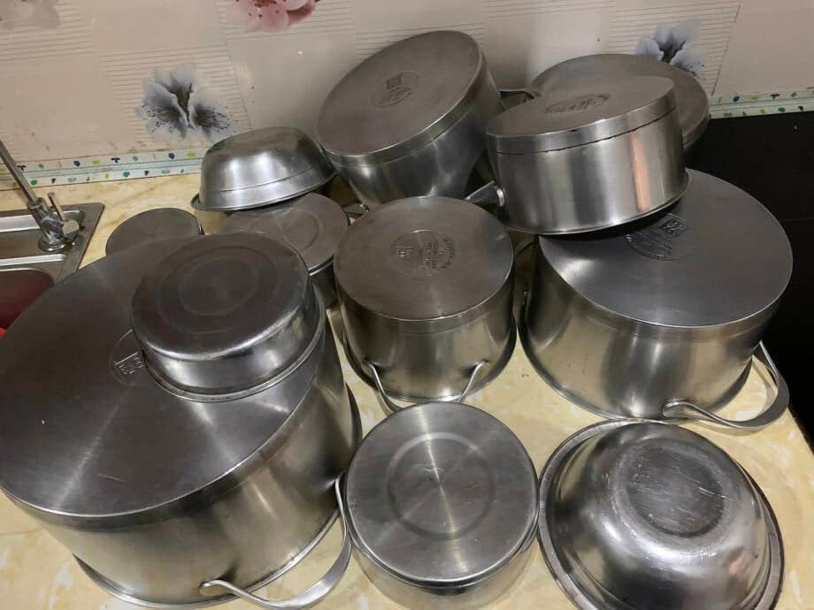 Mẹo tẩy sạch chảo inox hiệu quả, an toàn mà không cần dùng hóa chất