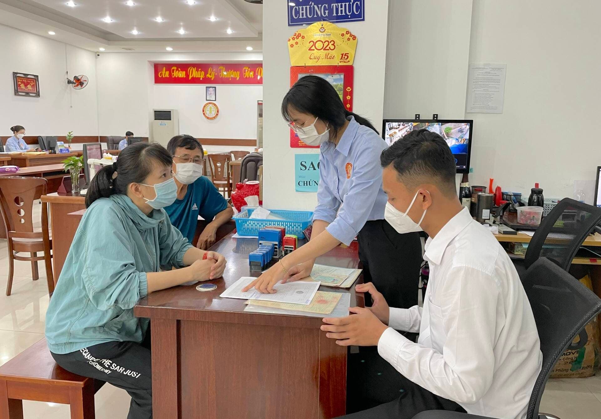 Mẫu hợp đồng ủy quyền bán nhà đất 2025 và những lưu ý không thể bỏ qua