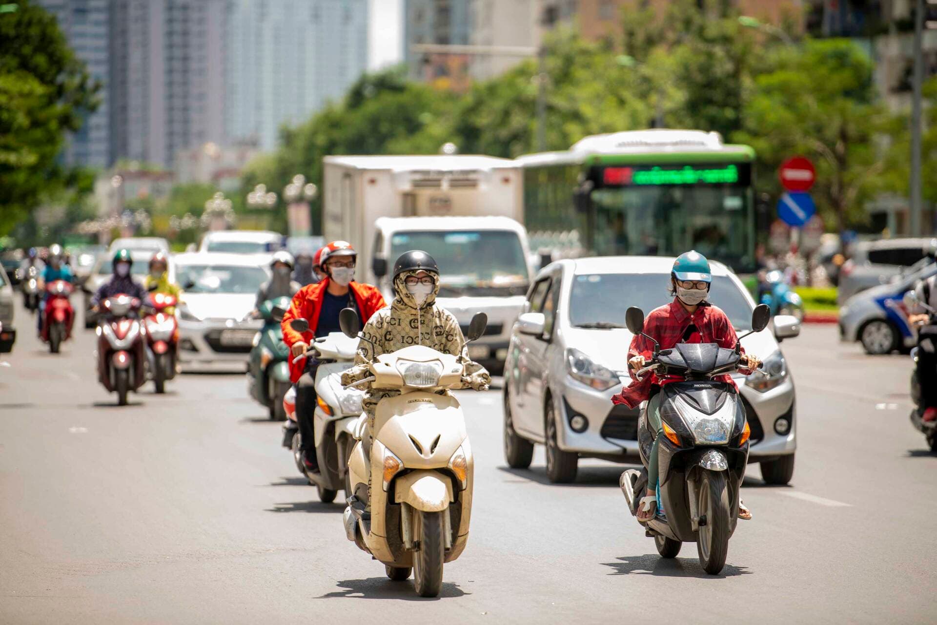 Dự báo mùa hè 2025: xuất hiện 11 - 13 đợt nắng nóng, nhiều khả năng phá kỷ lục