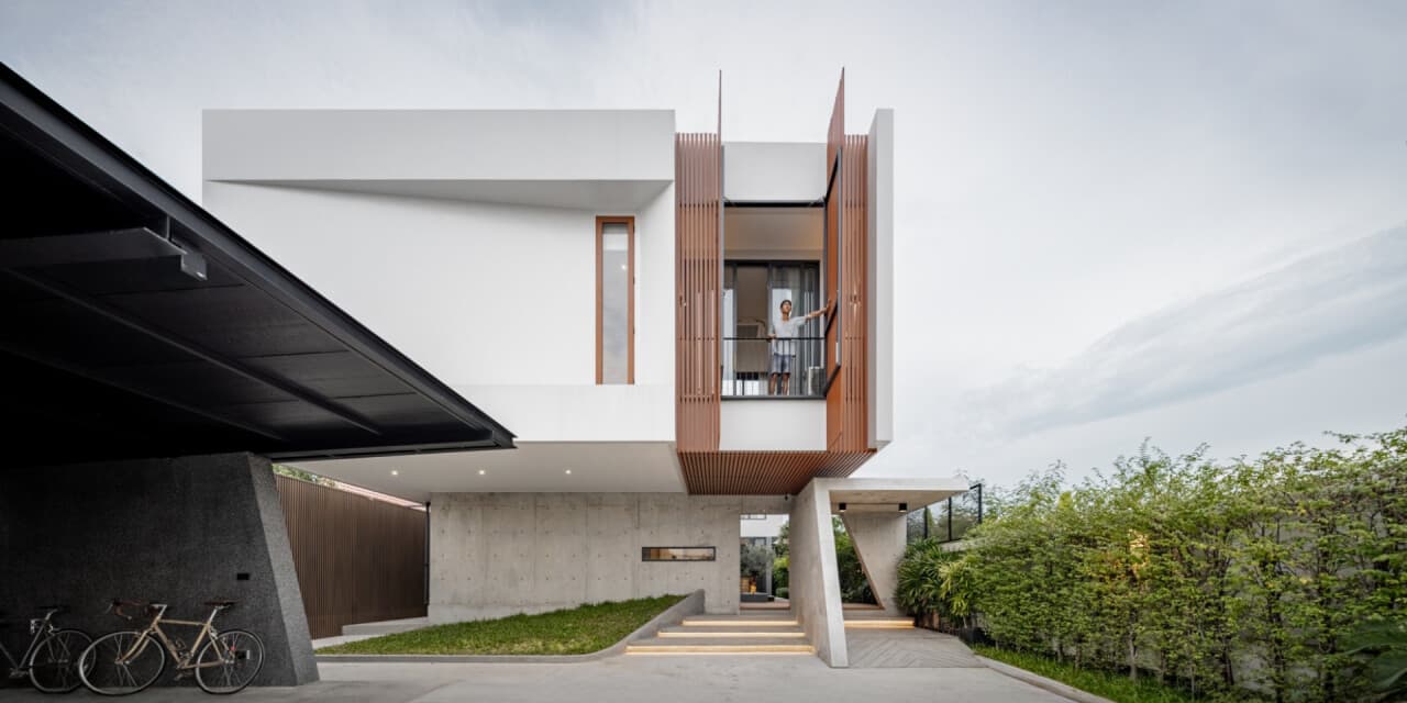 PG House – Nhà tối giản hiện đại với thiết kế “riêng tư nhưng mở thoáng”