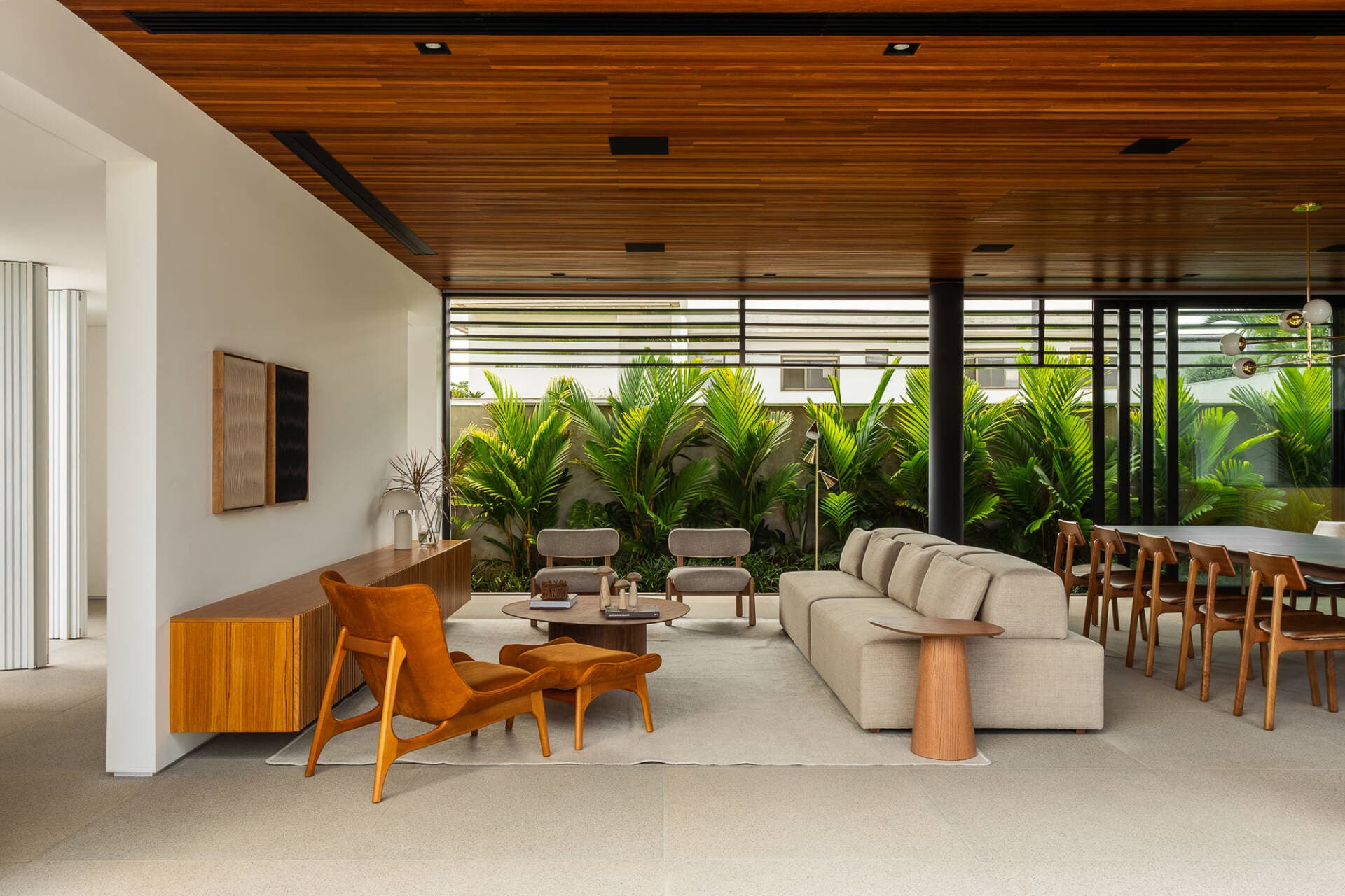 Biệt thự 2 tầng hình chữ L 550m2: Không gian sống mở hòa cũng cảnh quan thiên nhiên
