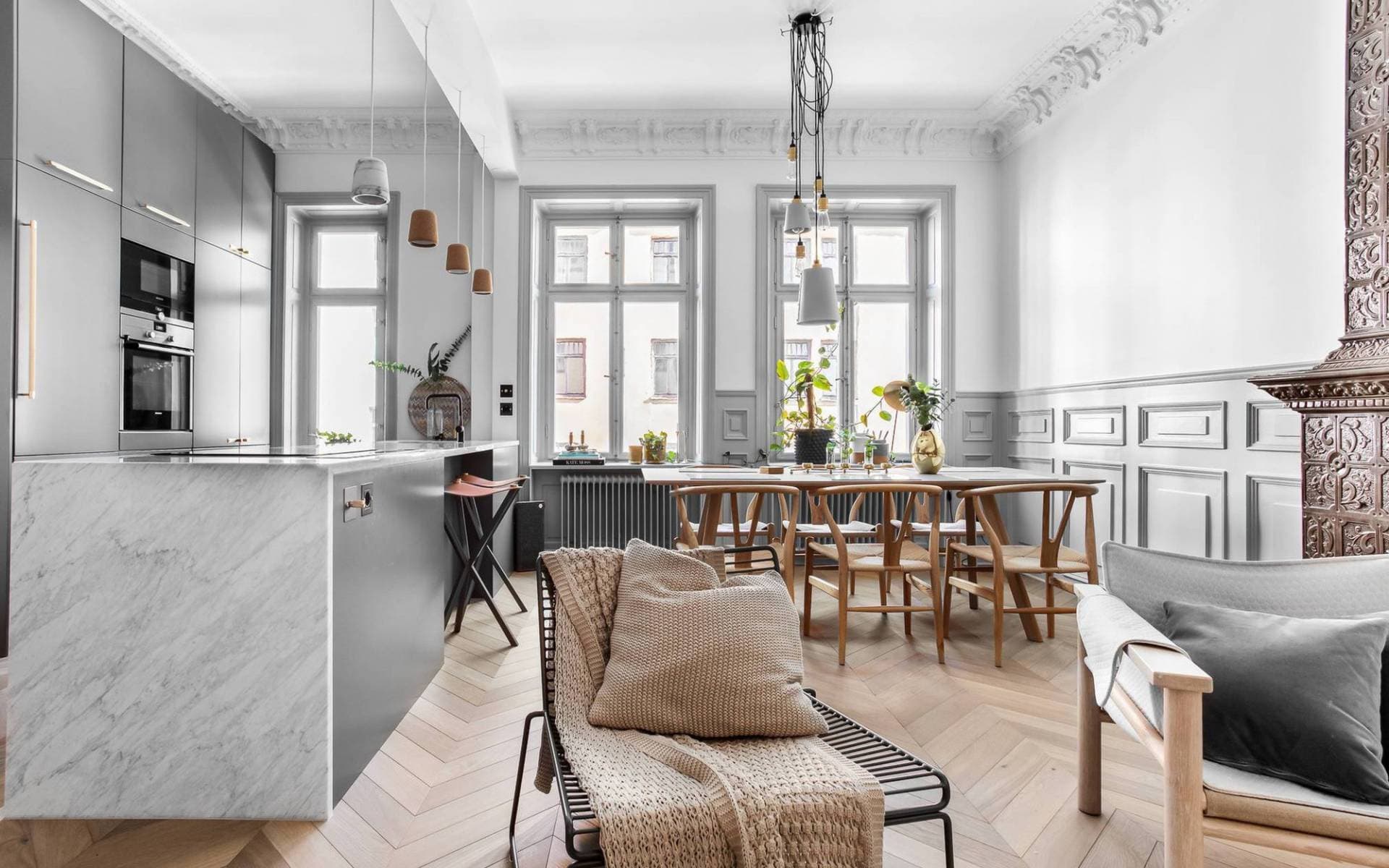 Khám phá căn hộ rộng 86m² đậm chất Nga được bài trí vô cùng ngăn nắp, chỉn chu