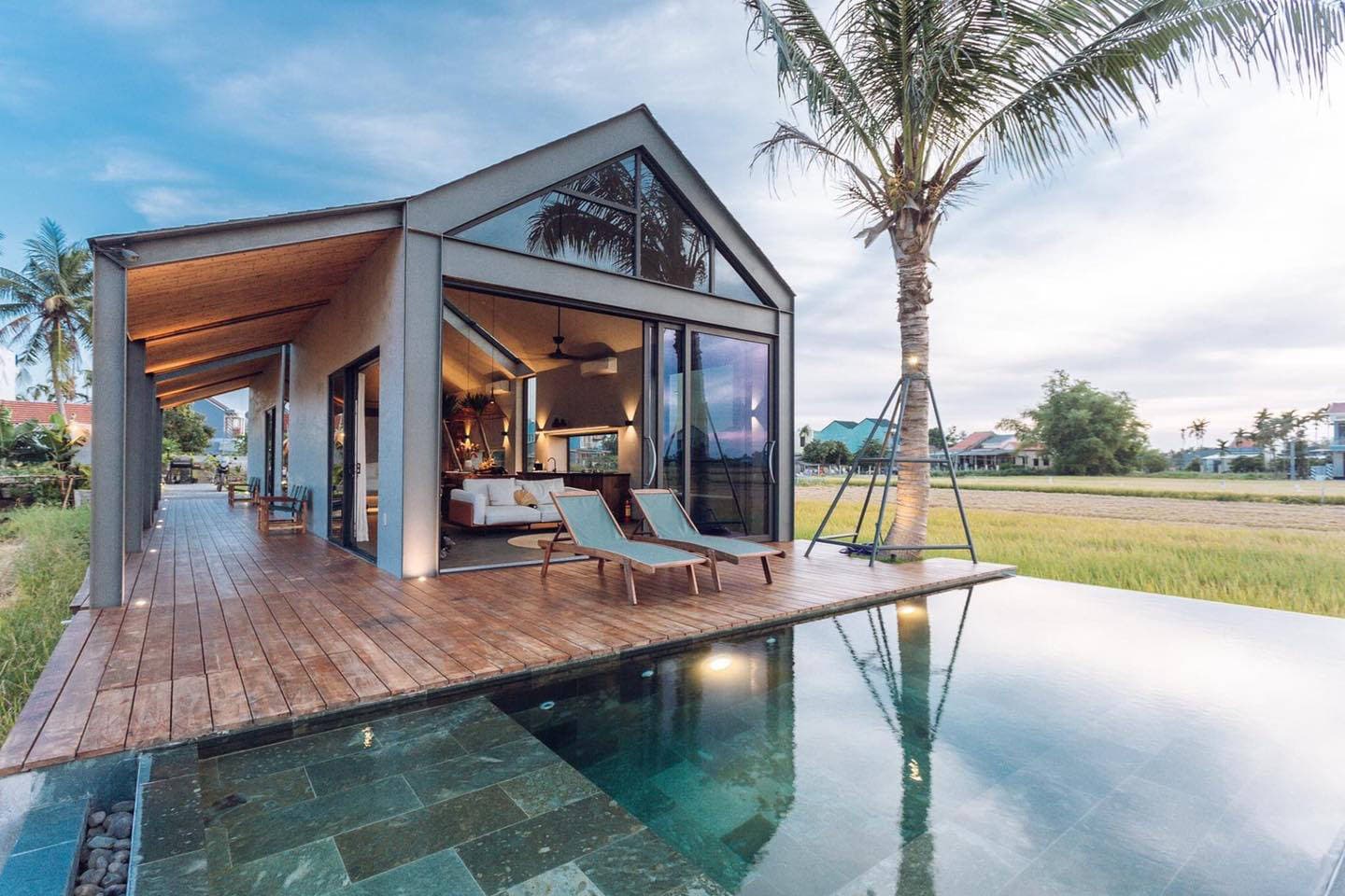 "Biệt thự đồng lúa" của cặp vợ chồng Việt - Úc, hạnh phúc ở đây chứ chẳng đâu xa