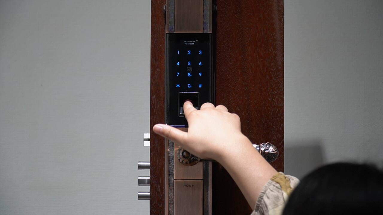 Hướng dẫn sử dụng khóa điện tử và bảo quản khóa điện tử chính xác nhất