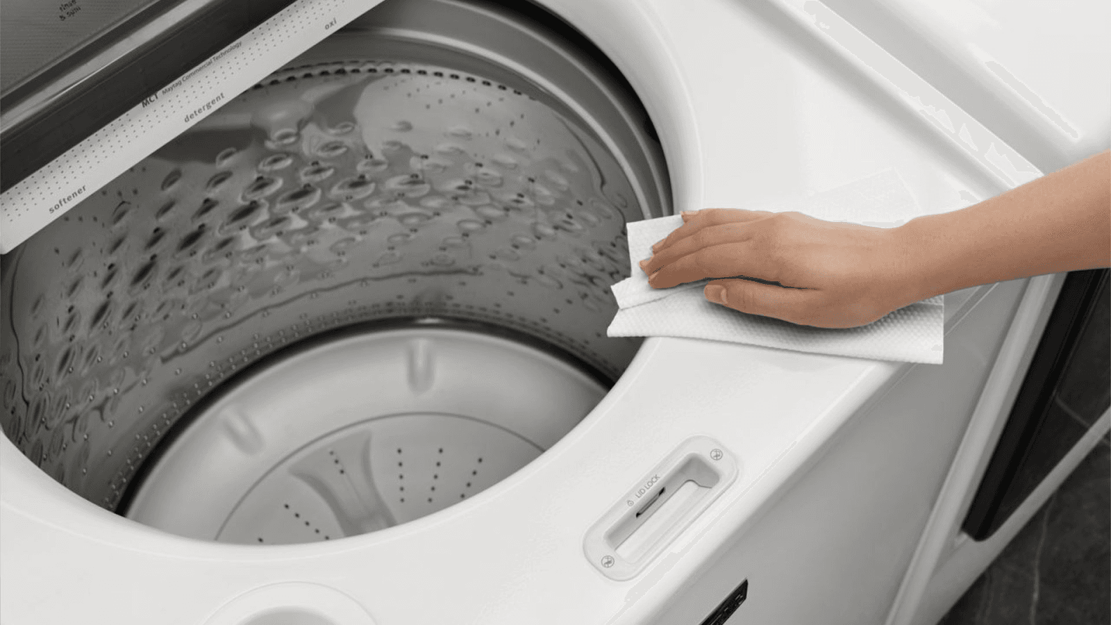 Cách vệ sinh máy giặt không cần tháo lồng