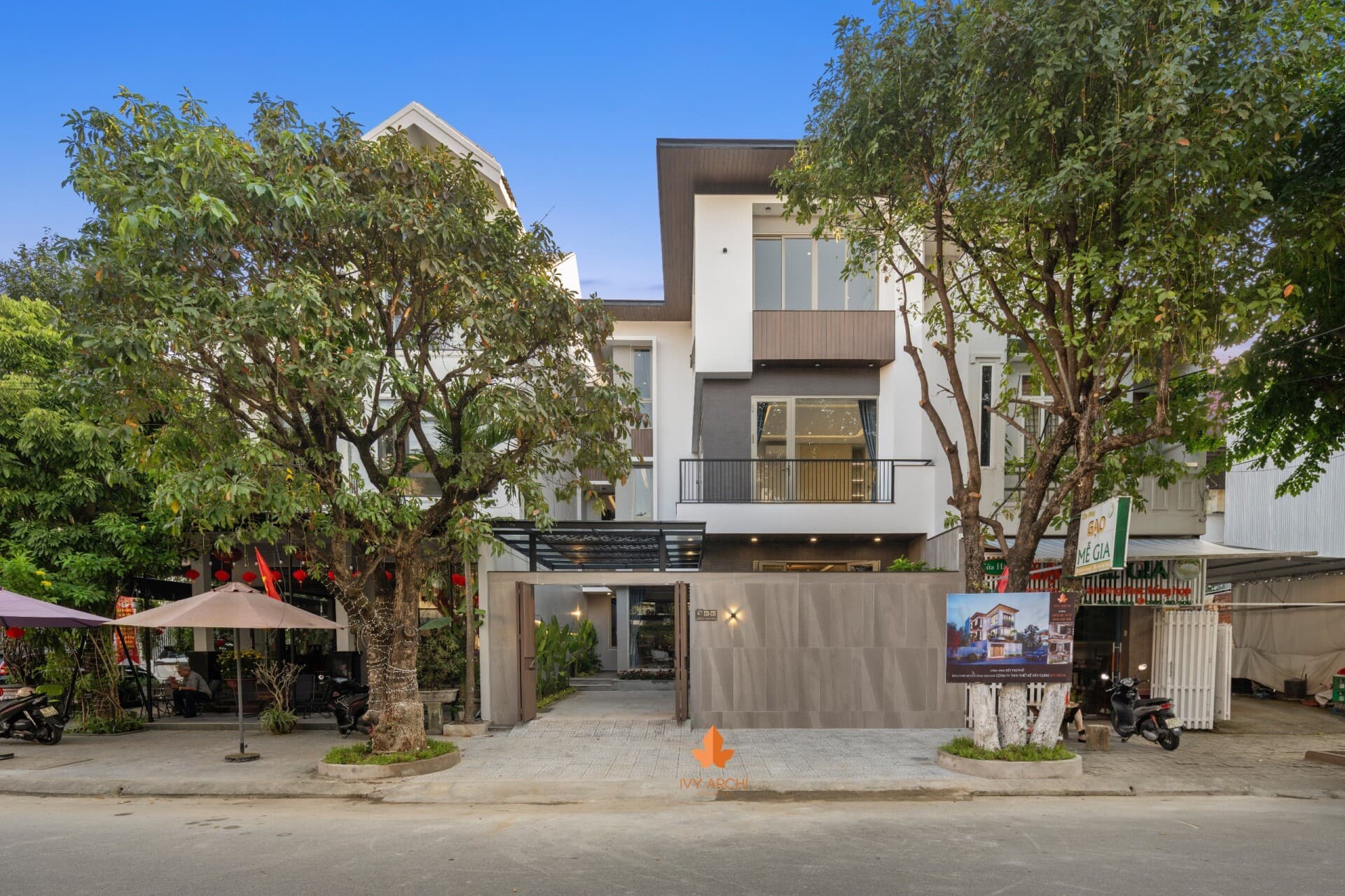 Dung' house Biệt thự phố 3 tầng mang đậm chất Luxury