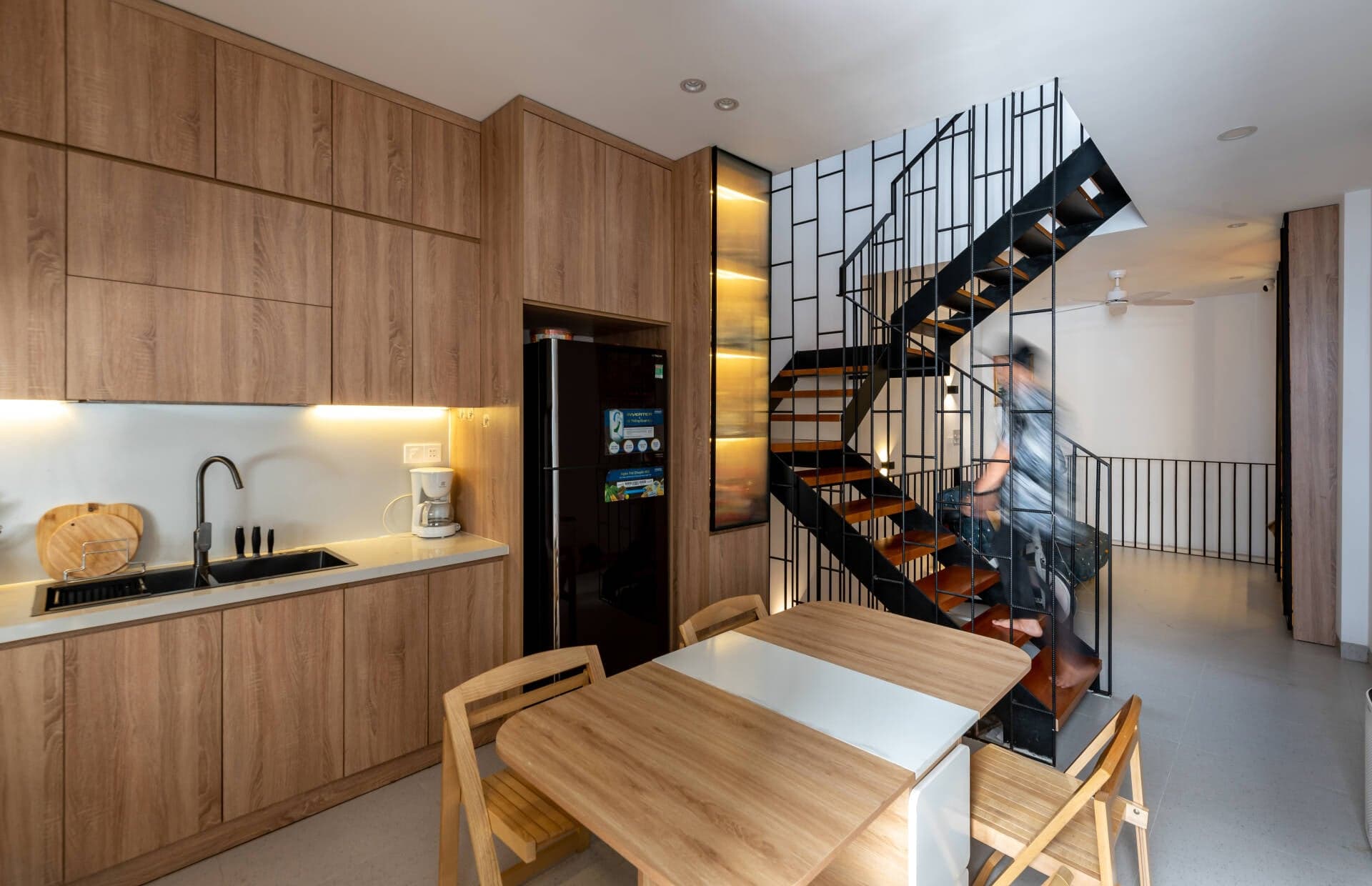 DBT House trong hẻm nhỏ Quận 1, chi phí 1,2 tỷ đồng