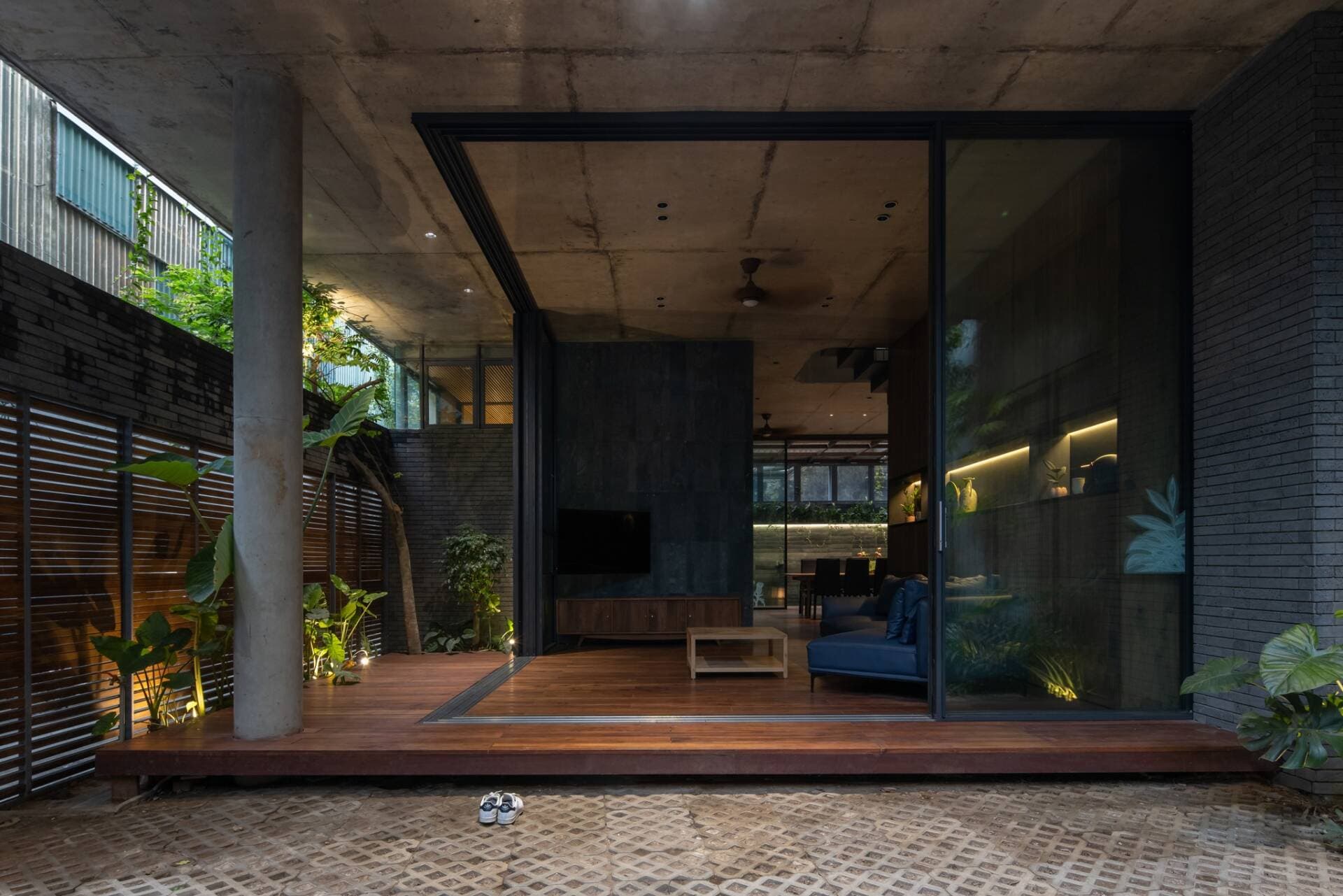 Thôn Đình House