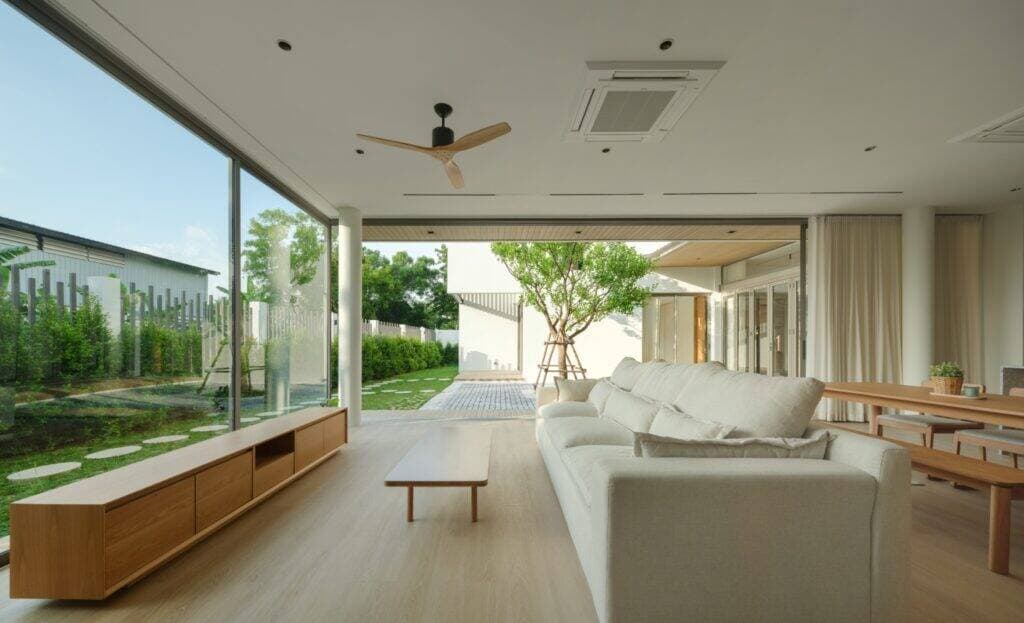 1+1=1 HOUSE: Ngôi nhà dành cho gia đình đa thế hệ với thiết kế hiện đại, thoải mái
