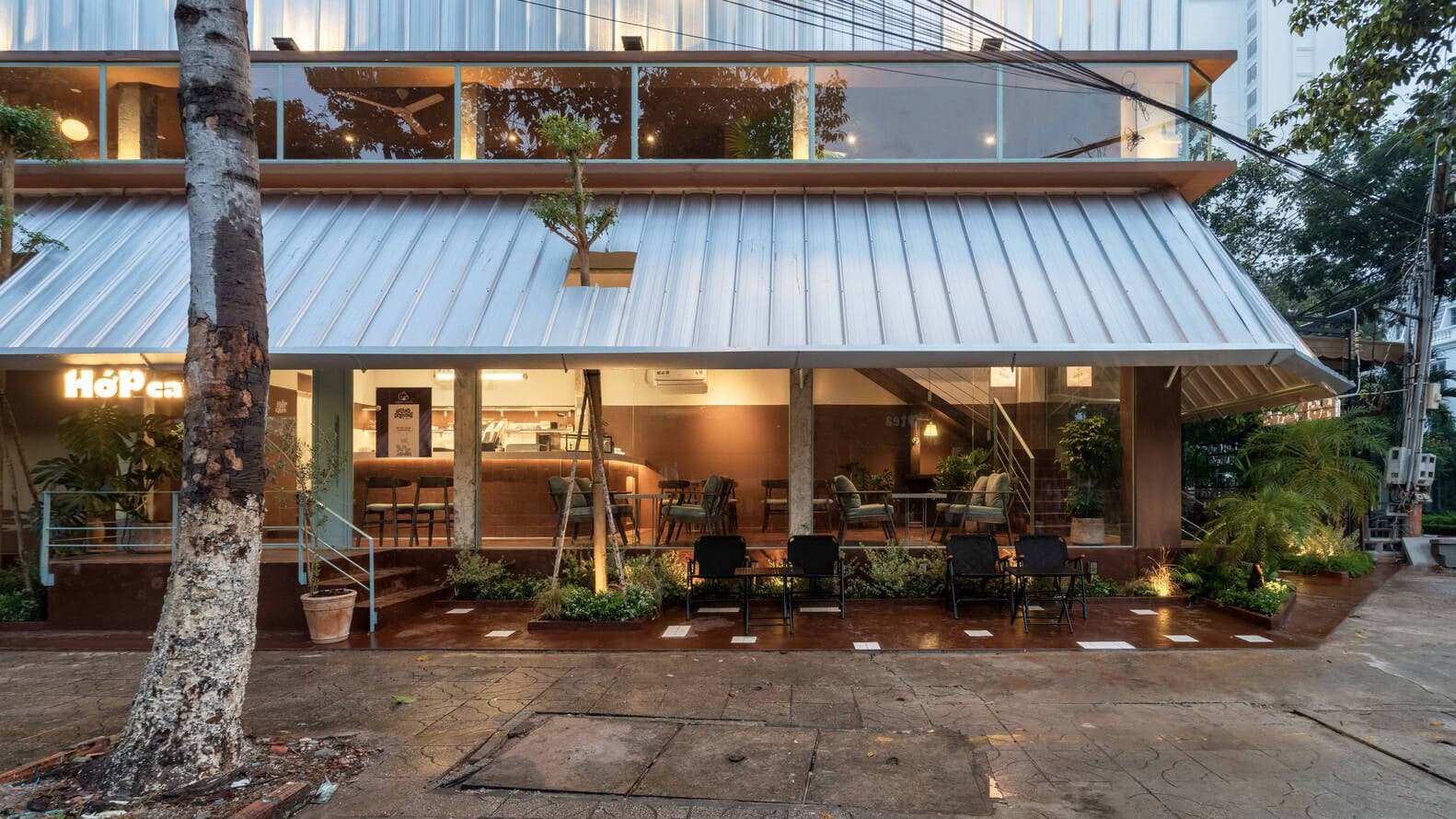 Hớp Cafe – Cải tạo nhà phố cũ thành quán cà phê yên tĩnh giữa lòng Tây Ninh