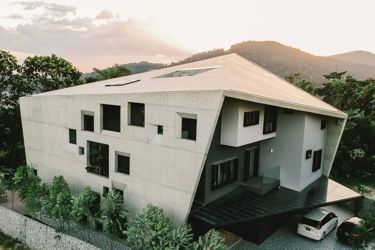 The Window House - Ngôi nhà nhiều cửa sổ mang cấu trúc kính viễn vọng với lớp vỏ bê tông
