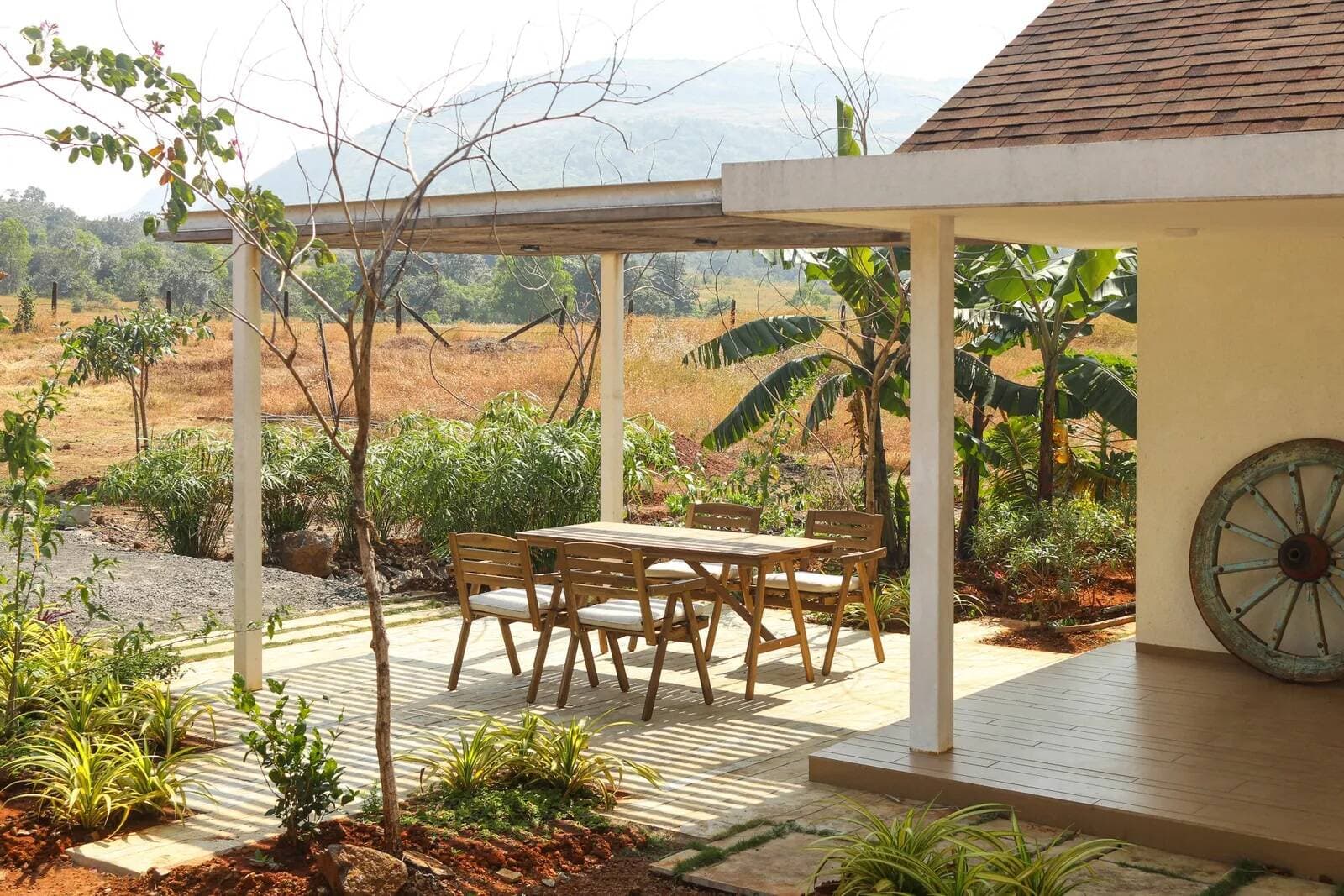 Đạo diễn xây nhà 1 tầng ở quê tặng cha mẹ, bình yên như một thước phim
