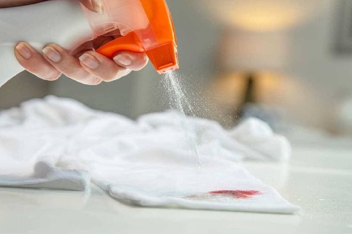 Cách giặt sạch vết máu khô trên chăn, ga giường đơn giản, dễ làm