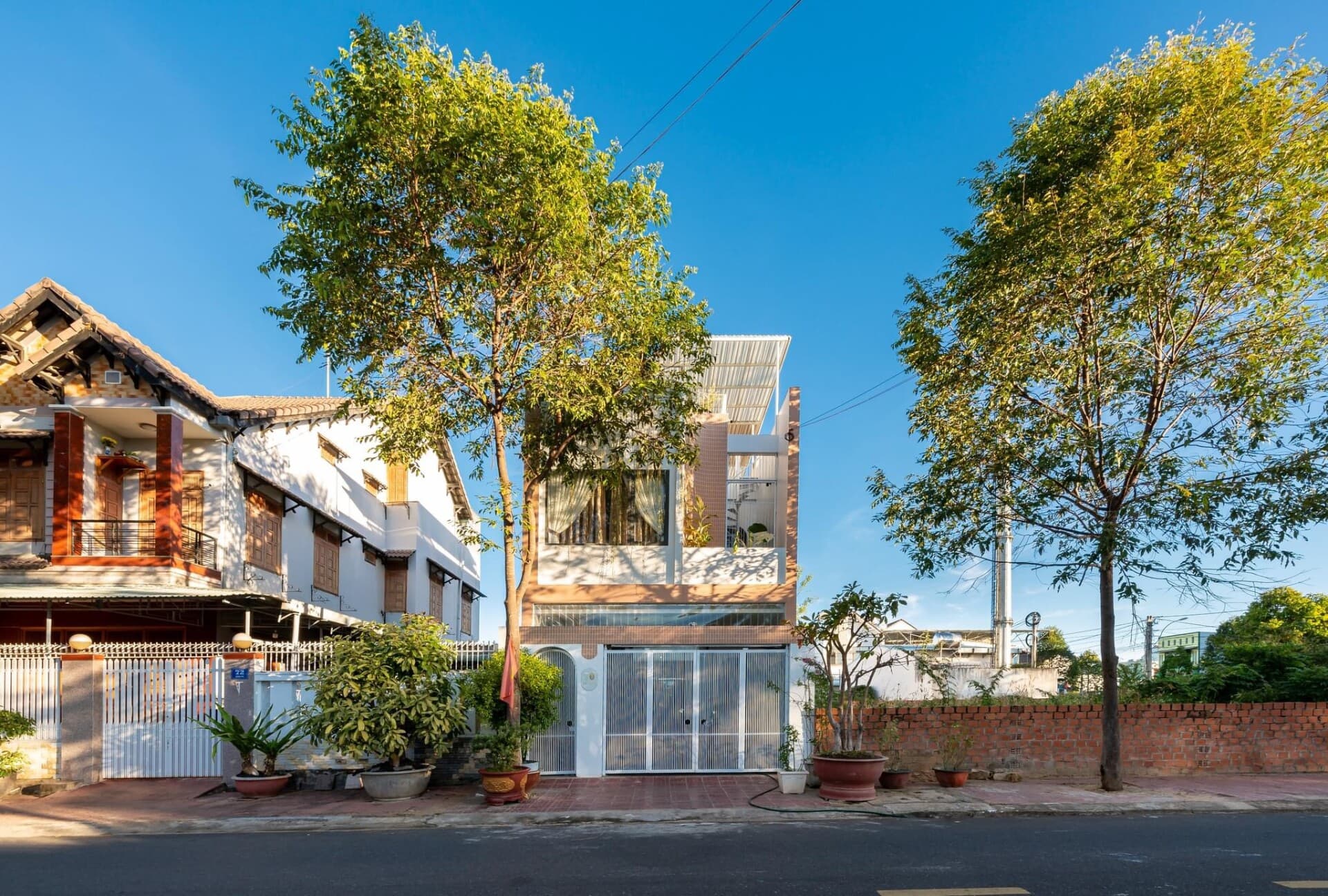 Nu và Ốc House - Những đường cong trong núi rừng Tây Nguyên