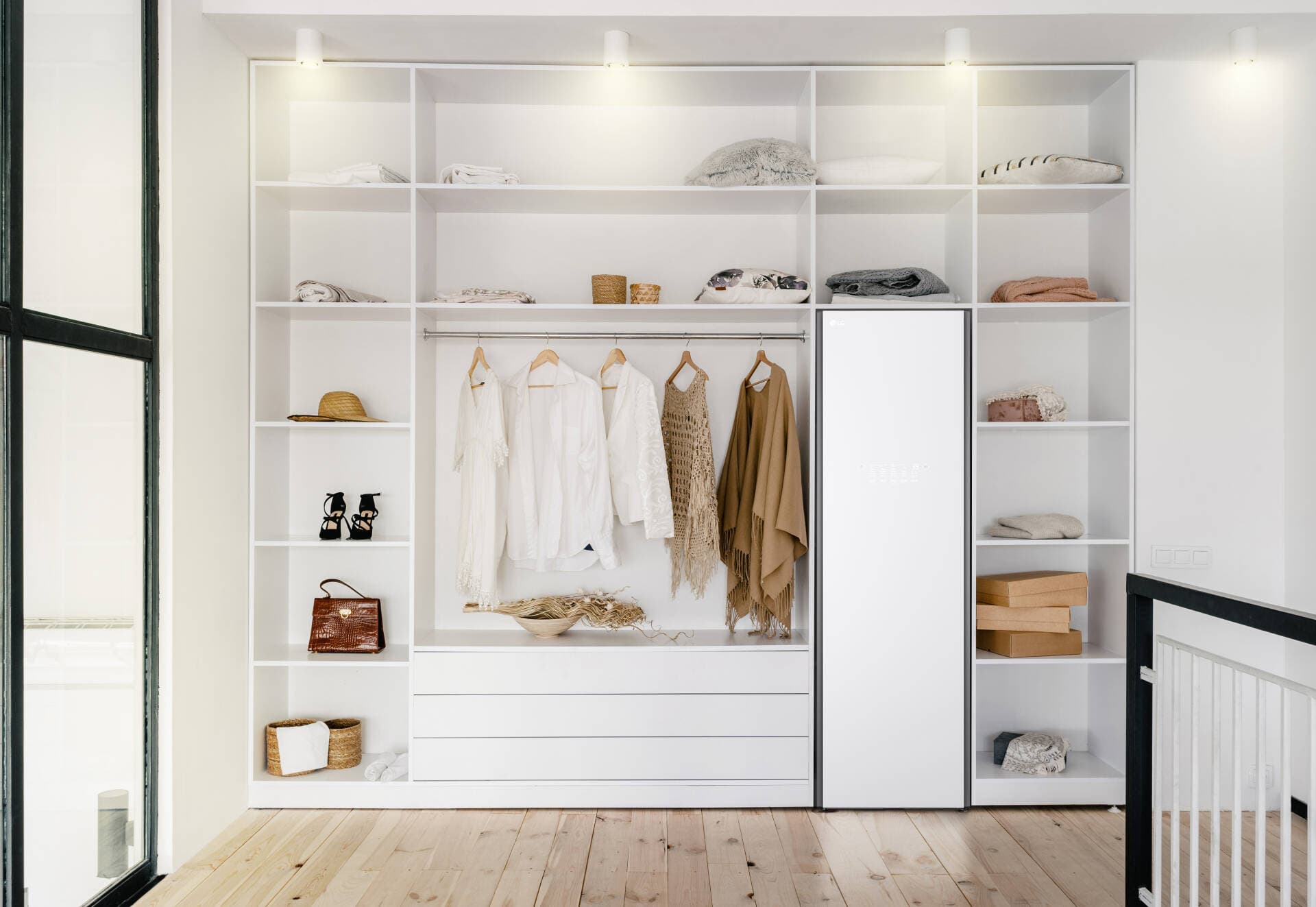 Cách thiết kế khu vực chăm sóc quần áo hiện đại và tiện nghi