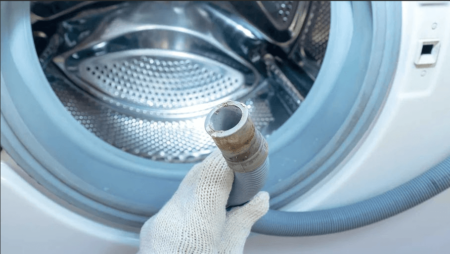 Liệu có nên cắm trực tiếp ống thoát nước của máy giặt vào ống thoát sàn?
