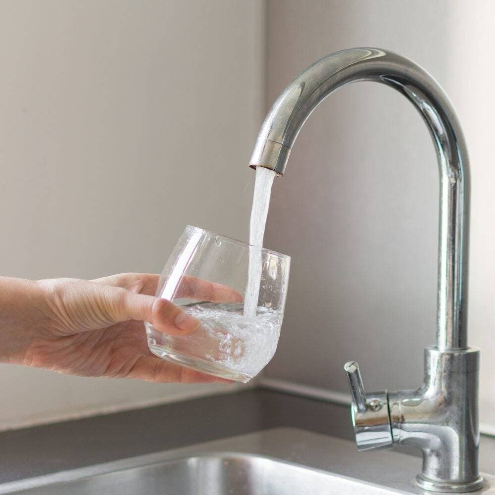 Có cần thiết phải lắp máy lọc nước cho nguồn nước máy không?