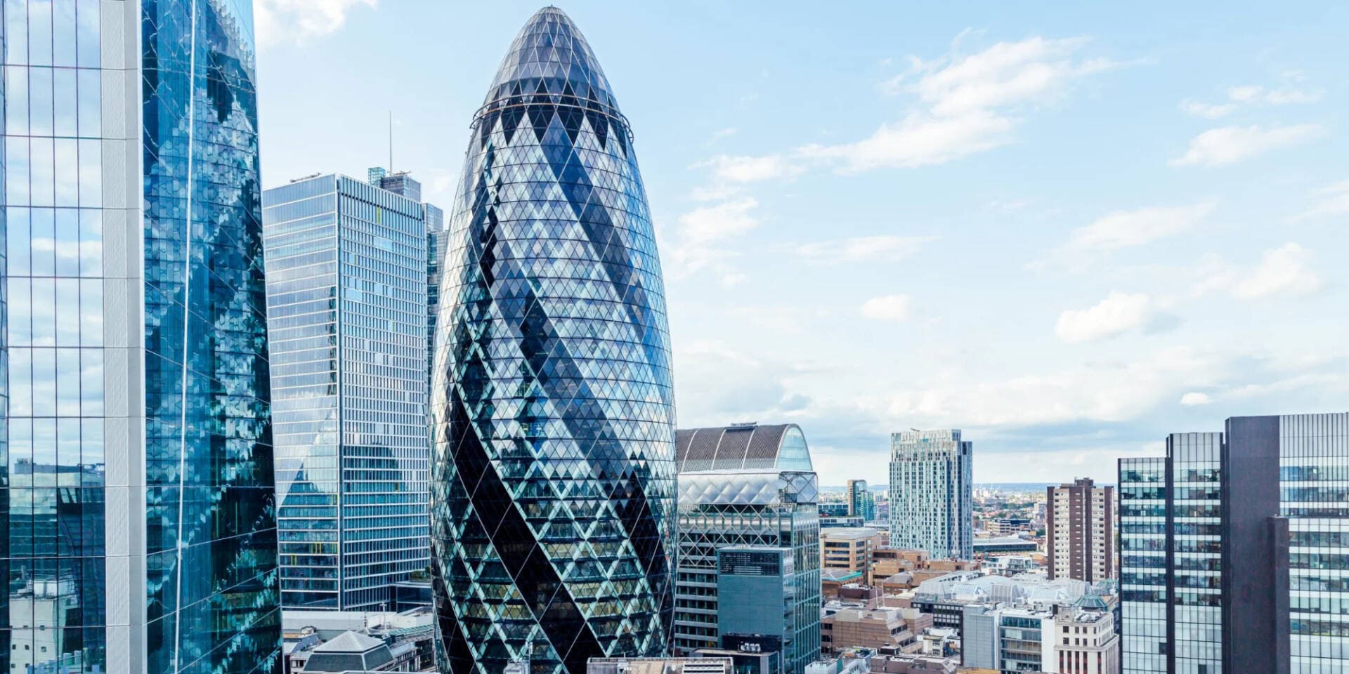 Giải mã thiết kế không cột, 7.429 tấm kính khiến The Gherkin trở thành “huyền thoại” trong làng kiến trúc