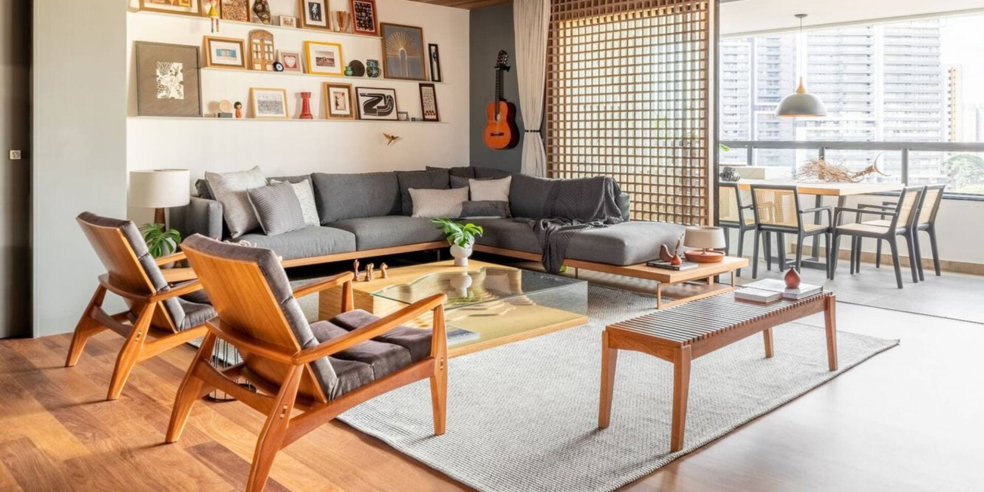 Bỏ hết tường ngăn, căn hộ 187m2 biến khái niệm “riêng tư” trở nên mới mẻ