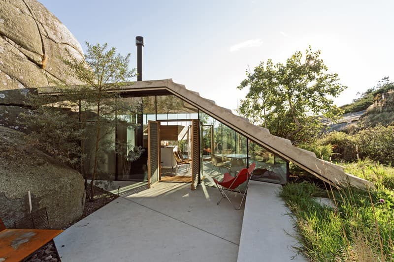 Knapphullet house: Căn nhà kính tựa vách núi độc đáo