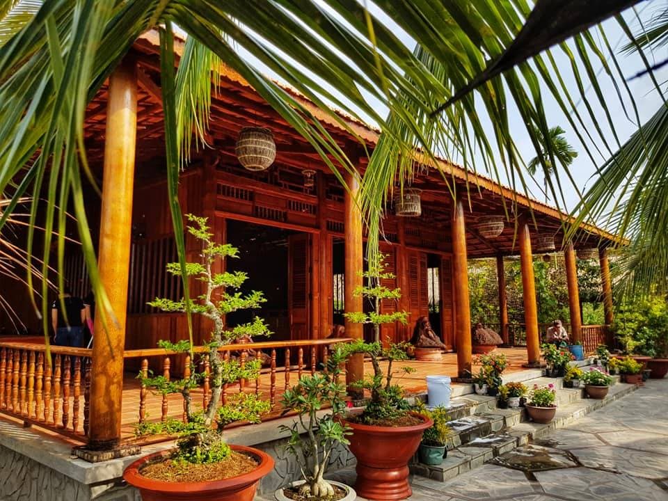 Cocohome - ngôi nhà được làm từ 4000 cây dừa và tâm nguyện của ông cụ chủ nhà