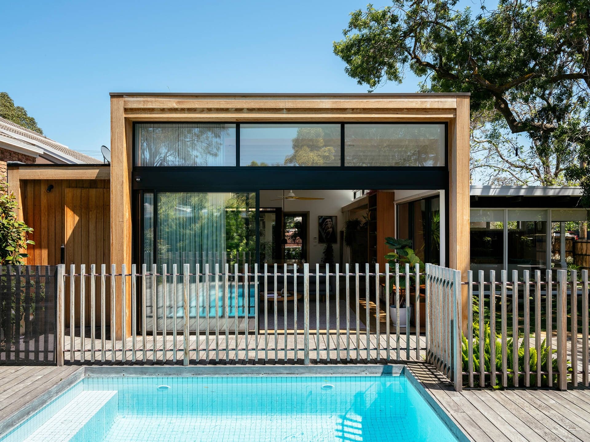 Vẻ đẹp bền bỉ, không lỗi mốt của ngôi nhà vườn trên 60 năm tuổi tại Australia