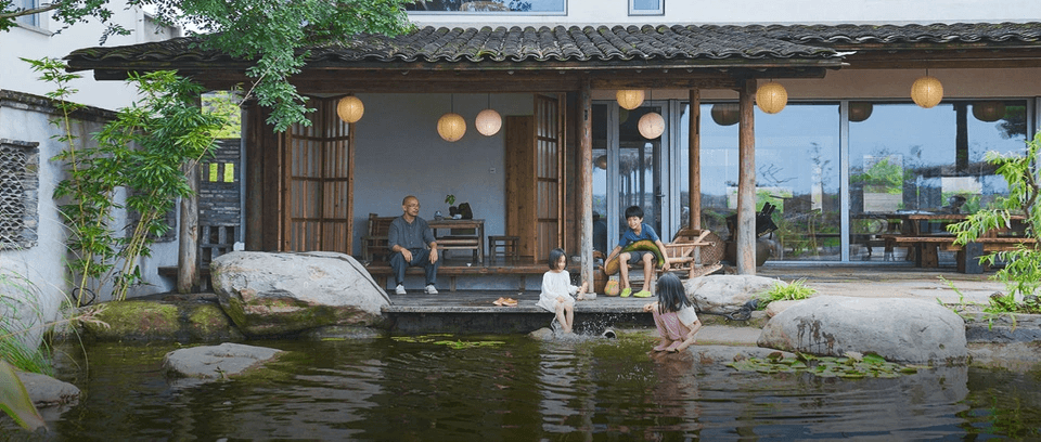 Thế chấp biệt thự phố, vay 44 tỷ về quê xây biệt phủ vừa ở vừa làm homestay để sống cuộc đời nhàn tản