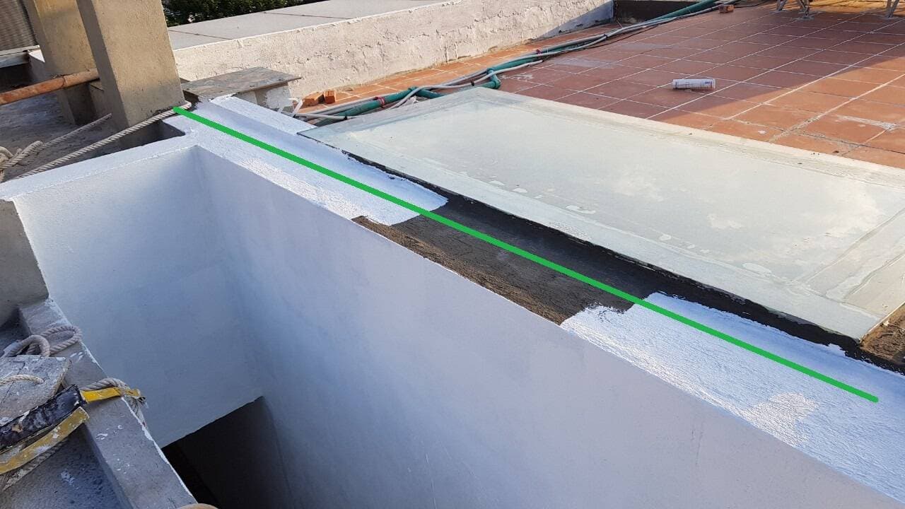 Chống thấm tường giáp ranh có khoảng hở như thế nào để hạn chế thấm dột lâu dài?