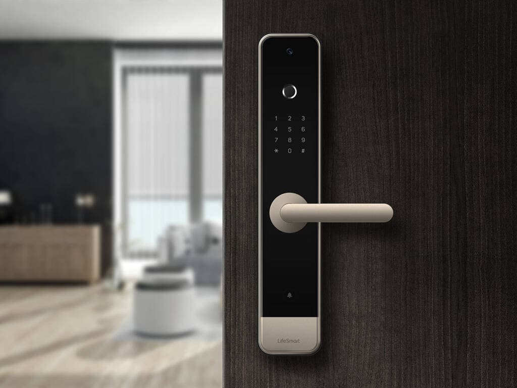 Khóa cửa thông minh là gì? Có nên sử dụng cho nhà ở hiện nay