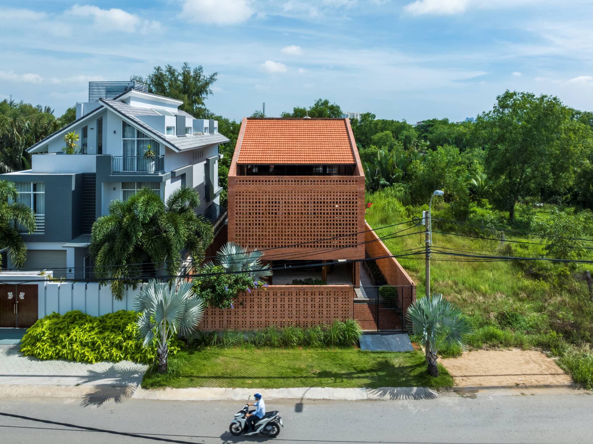Nhà Bè House
